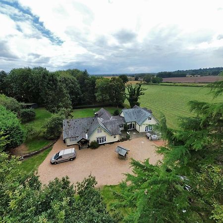 Brownhills Villa Eaton  Buitenkant foto