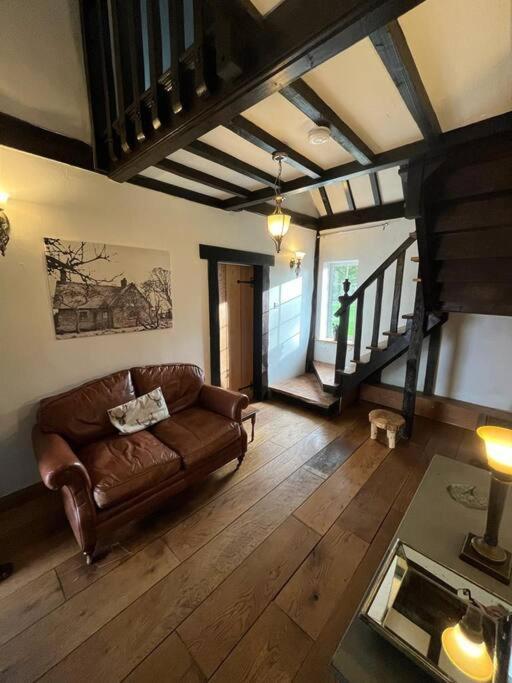 Brownhills Villa Eaton  Buitenkant foto