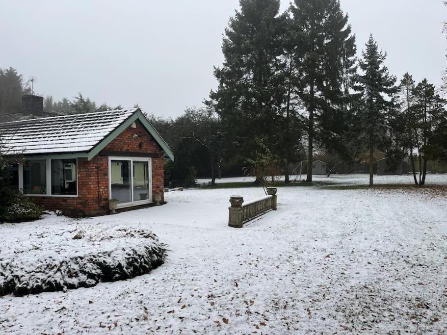 Brownhills Villa Eaton  Buitenkant foto