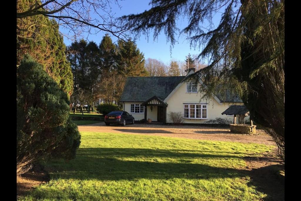 Brownhills Villa Eaton  Buitenkant foto
